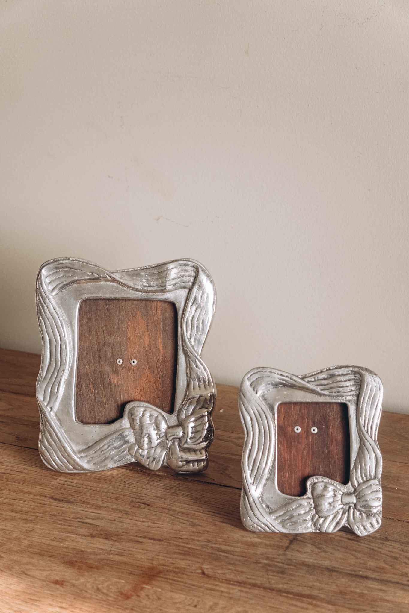 Small Bow Picture Frame